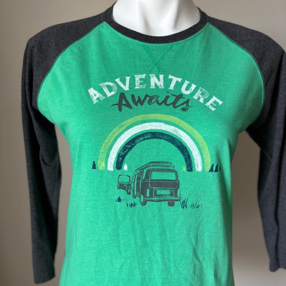 The North Face 3/4 Sleeve T-Shirt Green Womens Medium Adventure Awaits Graphic